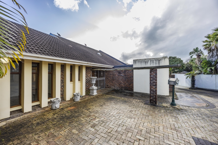 3 Bedroom Property for Sale in Bonza Bay Eastern Cape
